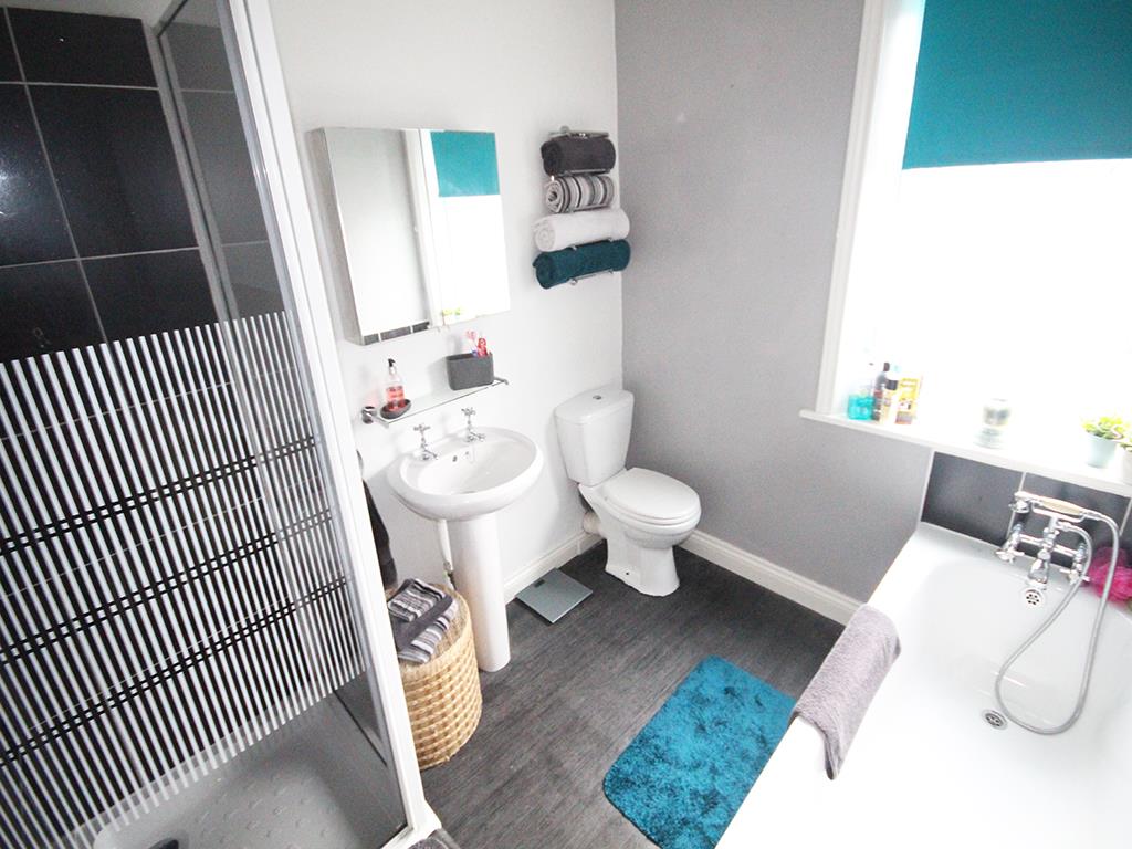 3 bedroom terraced house SSTC in Barnoldswick - IMG_1714.jpg